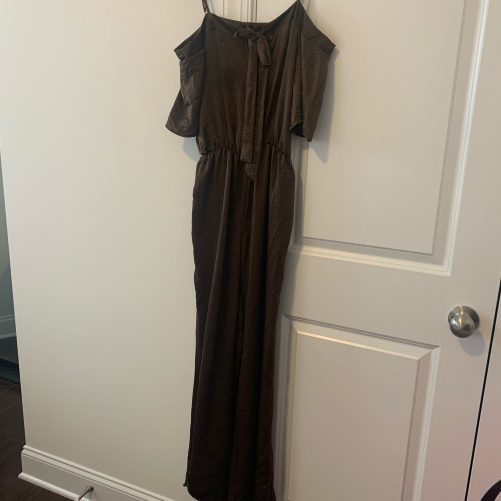 Everly brown pant suit